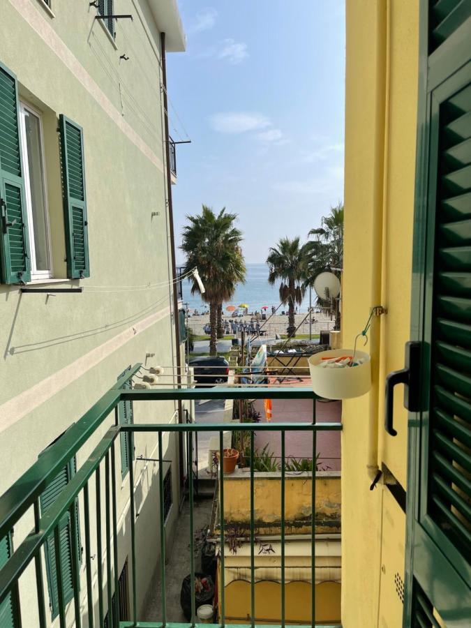 Casa A-Mare Lejlighed Varazze Eksteriør billede